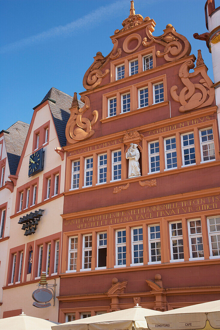 Rotes Haus, Hauptmarkt, Trier, Rheinland-Pfalz, Deutschland