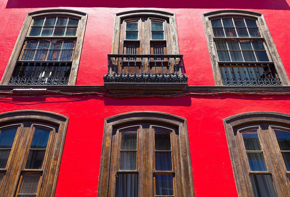 Arquitectura tradicional en calle Pérez de Brito Ciudad Santa Cruz de la Palma Isla La Palma Provincia Santa Cruz Islas Canarias España