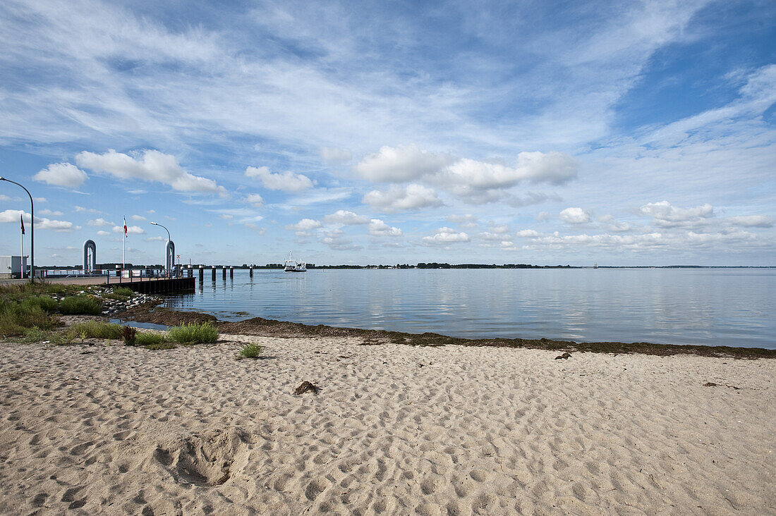 Fähre bei Glewitz, Insel Rügen, Ostsee, Mecklenburg-Vorpommern, Deutschland