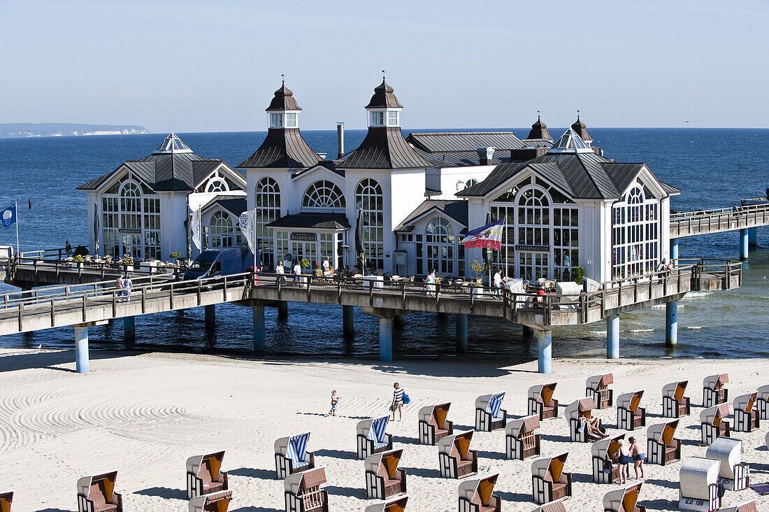 Sellin pier, Island of Rügen, Mecklenburg-Vorpommern, Germany