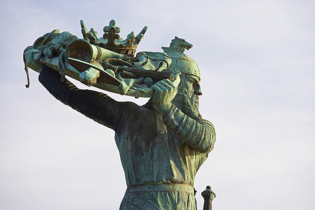 Hagen statue (1905) at the river Rhine at Worms, Rhine, Rhenish Hesse, Rhineland-Palatinate, Germany, Europe