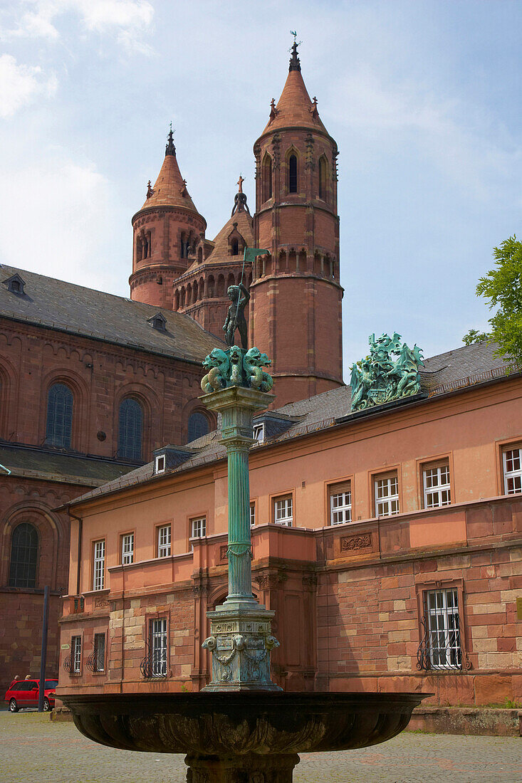 Fountain, Cathedral of St Peter, Worms, Rhineland-Palatinate, Germany
