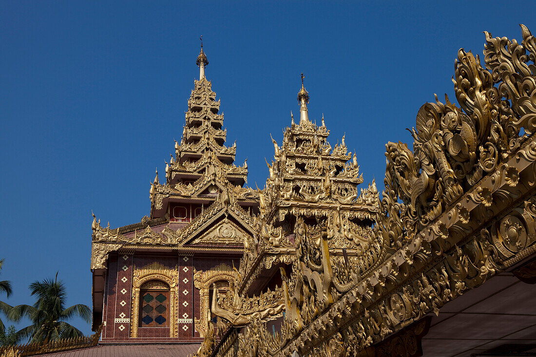 Thit Hata Man Aung Pagoda in the sunlight, Hpa-An, Kayin State, Myanmar, Birma, Asia