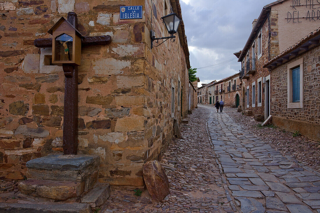 Castrillo de los Polvazares, bei Astorga, Camino Frances, Jakobsweg, Camino de Santiago, Pilgerweg, UNESCO Welterbe, europäischer Kulturweg, Provinz Leon, Altkastilien, Castilla y Leon, Nordspanien, Spanien, Europa