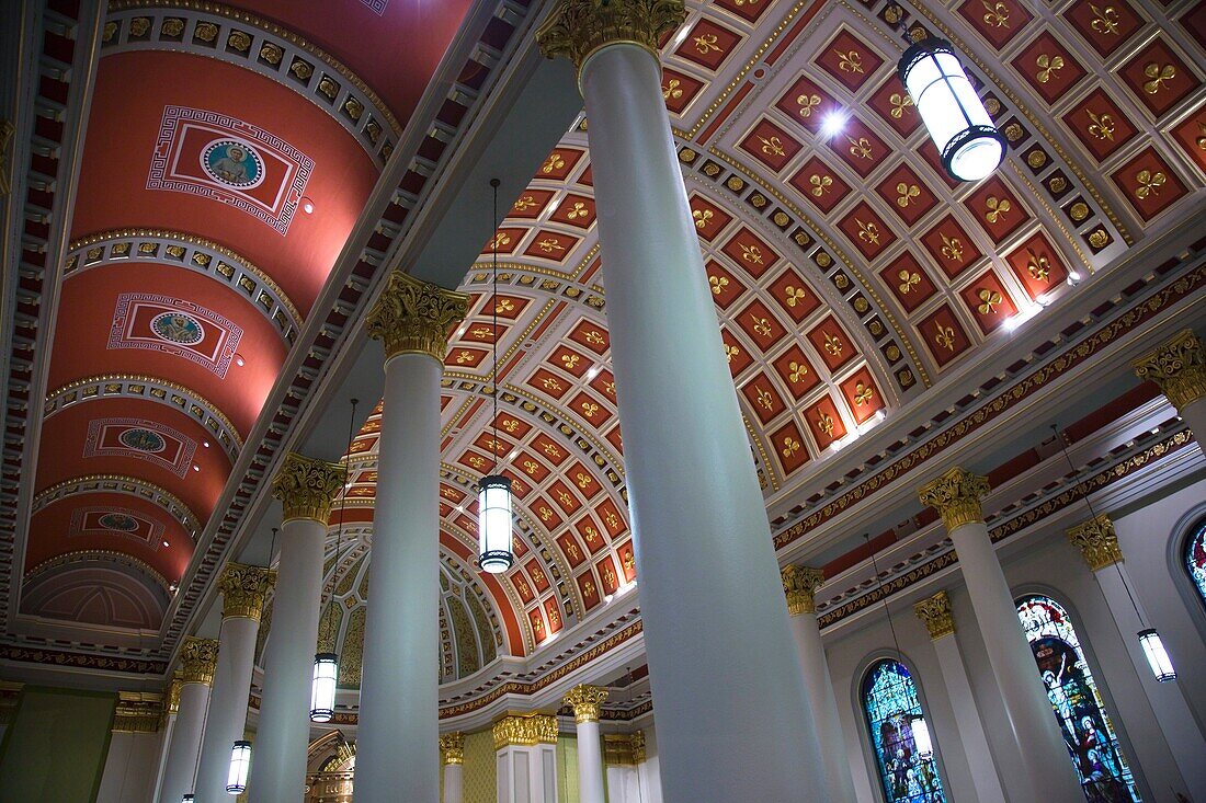 USA, Alabama, Mobile, Cathedral of Immaculate Conception, interior