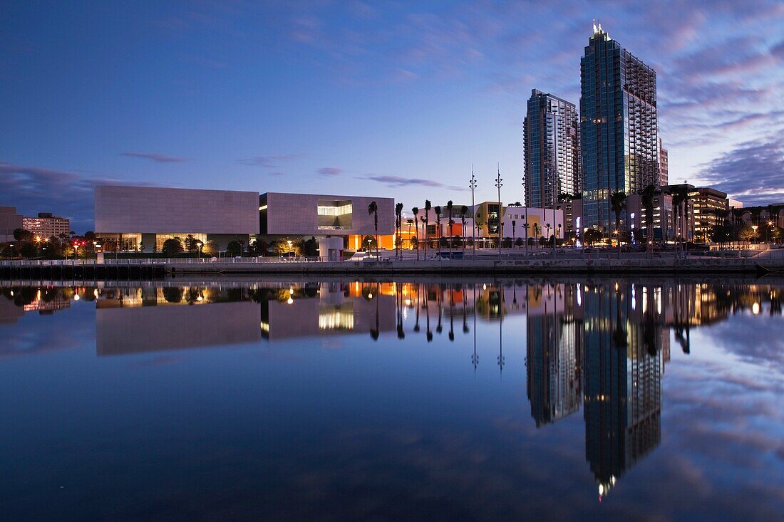 USA, Florida, Tampa, Tampa Museum of Art and high rise buildings, dawn