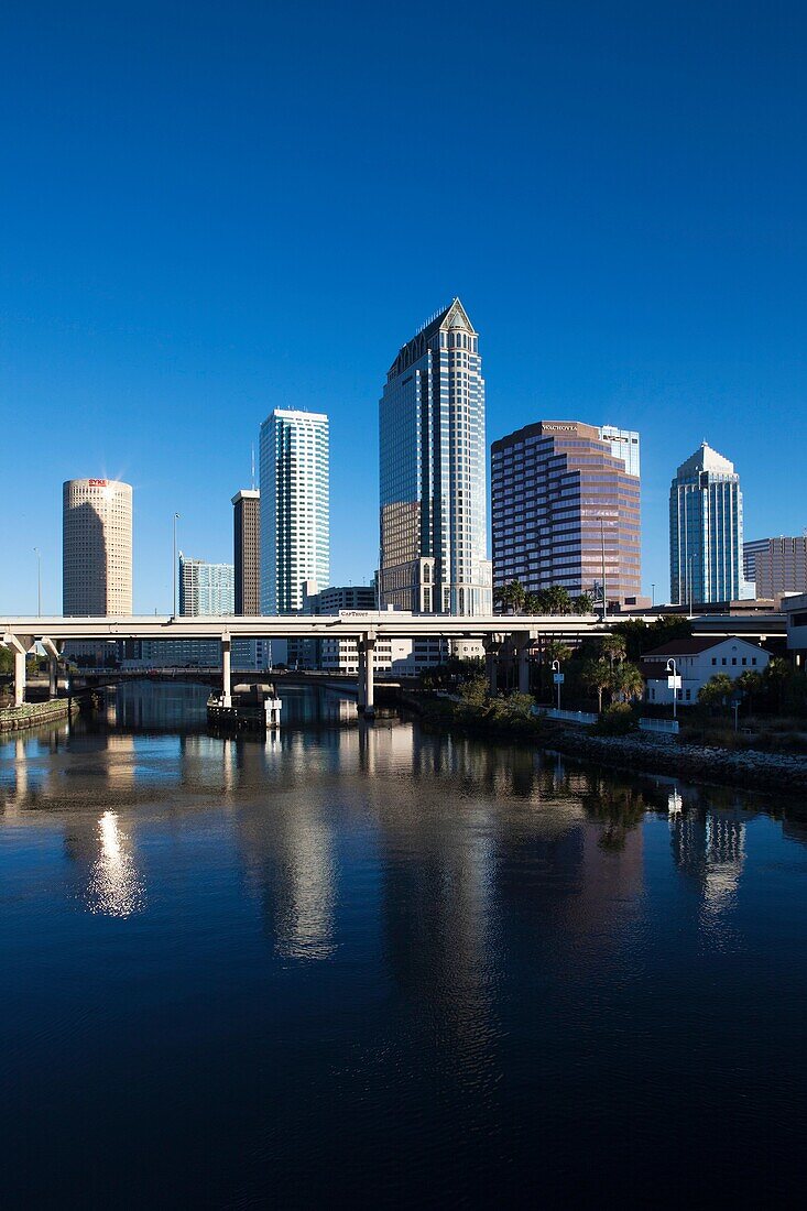 USA, Florida, Tampa, city view from Hillsborough River