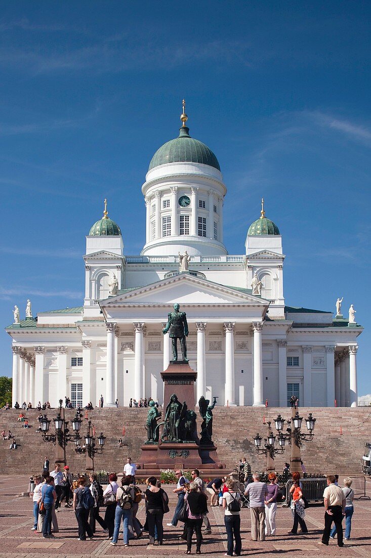 Finland, Helsinki, Senate Square, Senaatintori, Tuomiokirko, Lutheran Cathedral