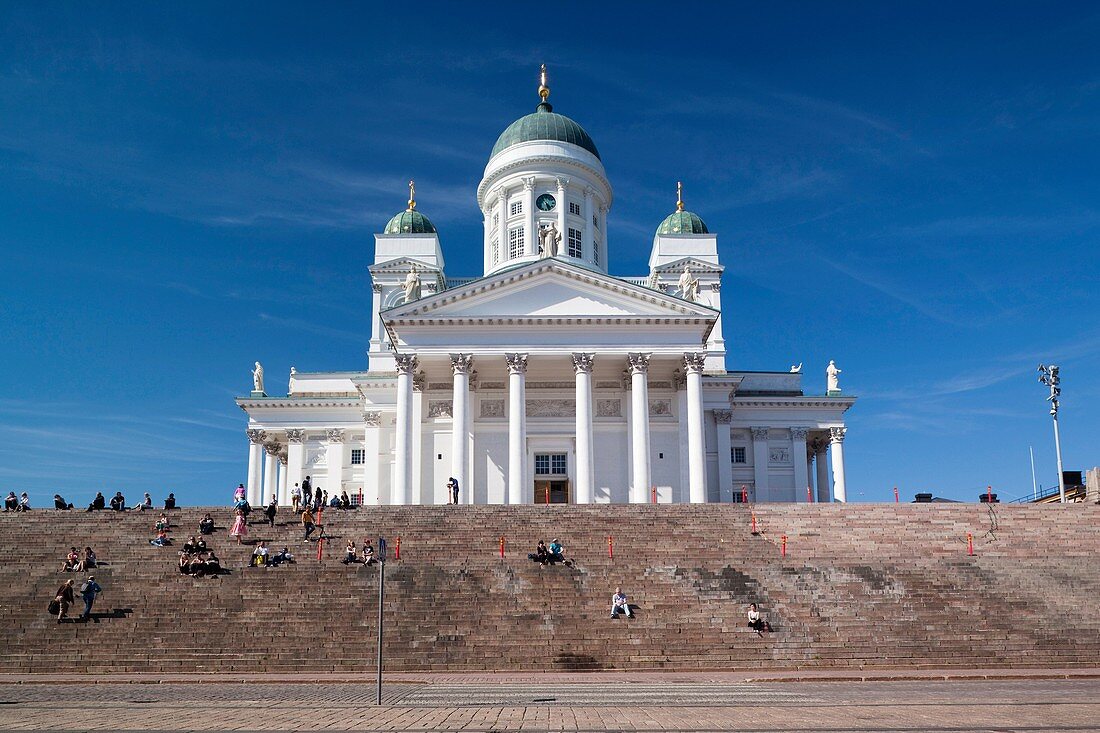 Finland, Helsinki, Senate Square, Senaatintori, Tuomiokirko, Lutheran Cathedral