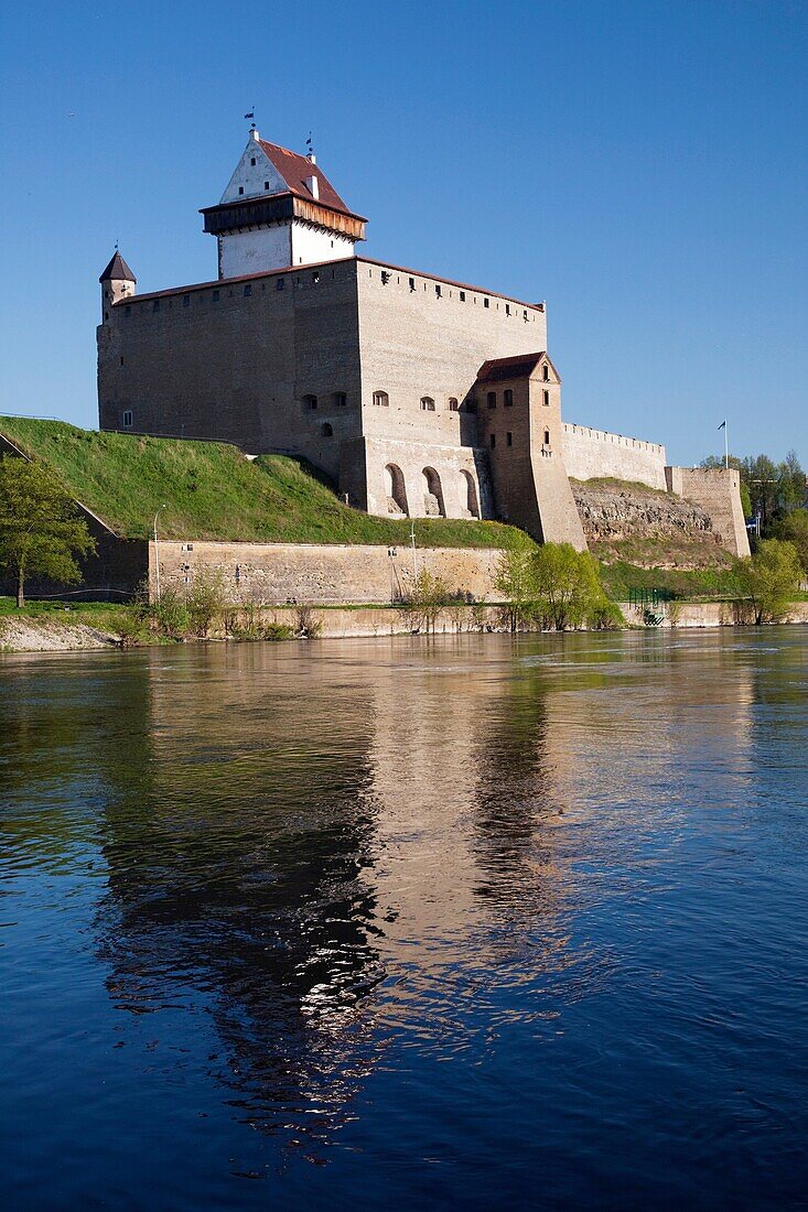 Estonia, Northeastern Estonia, Narva, Narva Castle, 13th century, morning