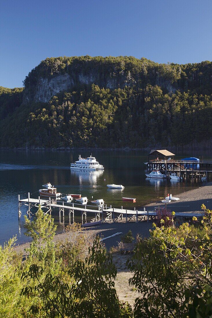 Bahia Mansa bay and ferry to Los Arrayanes National Park, Lake Nahuel Huapi, Villa La Angostura, Road of the Seven Lakes, Lake District, Neuquen Province, Argentina