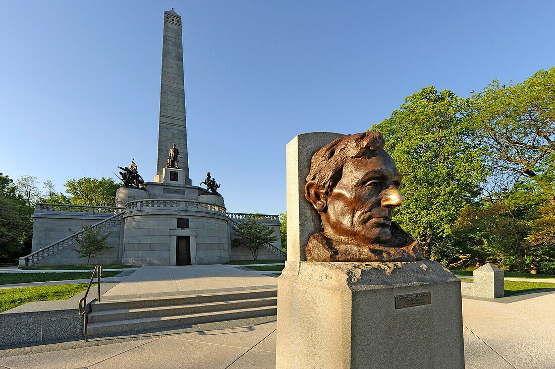 Lincoln Tomb Statue Oak Ridge Cemetery Springfield Illinois