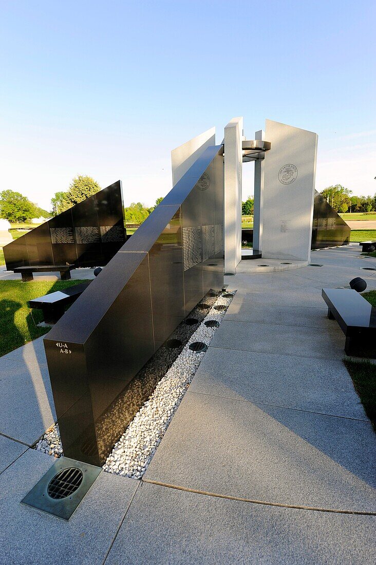 Illinois Vietnam War Memorial Oak Ridge Cemetery Springfield