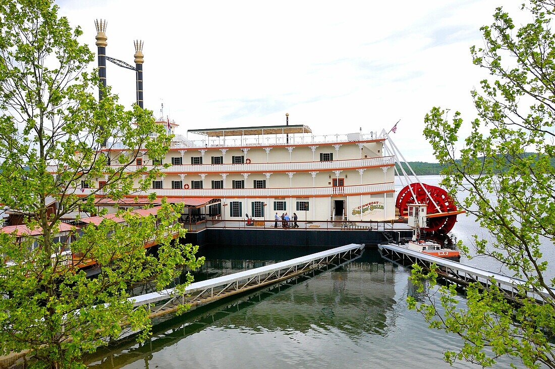 Showboat Branson Belle White River Landing Missouri