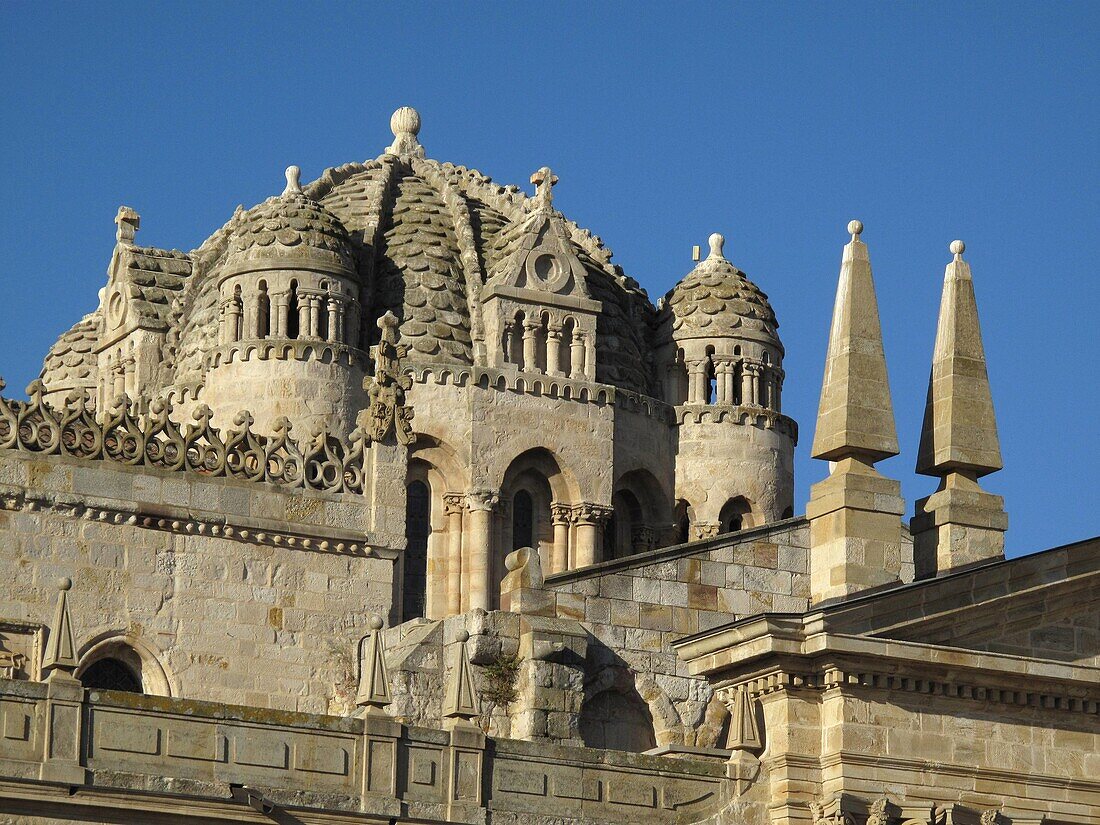 Romanesque dome of cathedral, Zamora. Castilla-Leon, Spain