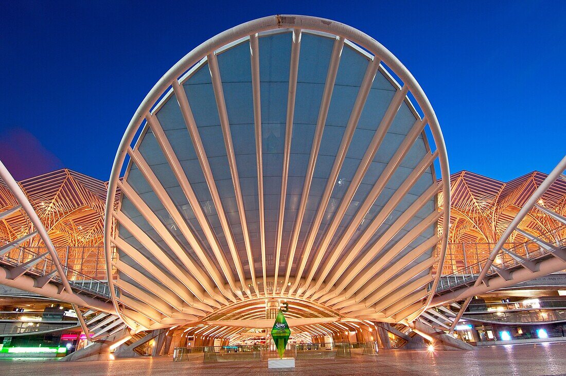 Oriente railway station by Santiago Calatrava at Dusk, Gare do Oriente at dusk Parque das Nações Lisbon, Portugal