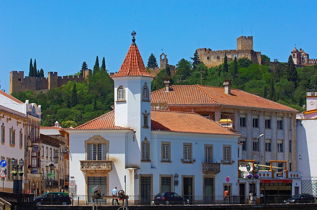 View of Tomar with Castle and Convent of the Order of Christ in background, Tomar, Santarem District, Ribatejo, Portugal
