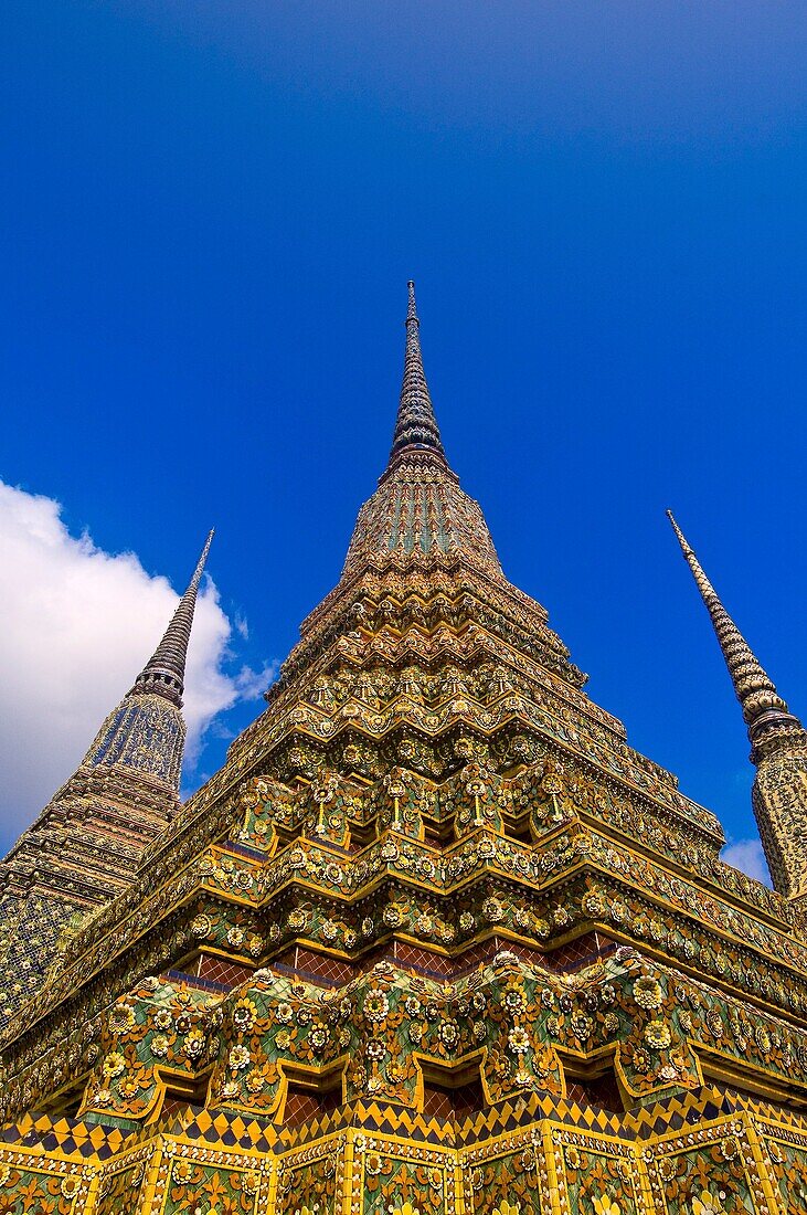 Chedi stupas, Wat Pho Wat Po, Temple of the Reclining Buddha, Bangkok, Thailand