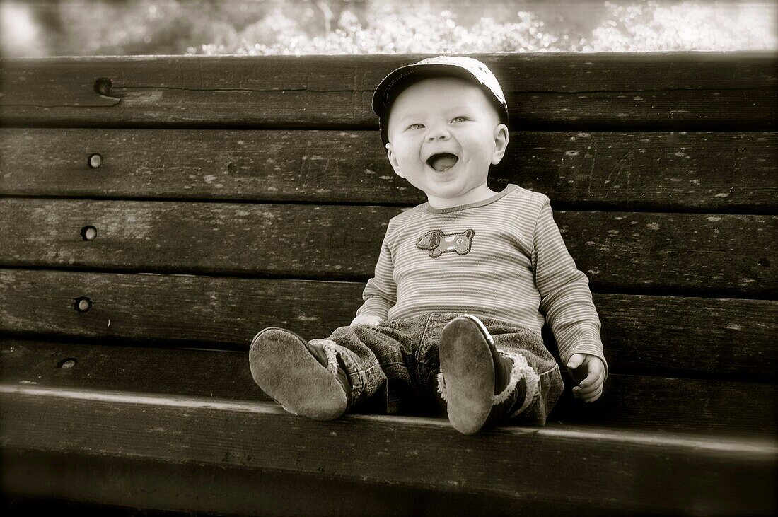 Baby, Bench, Black & white, Body, Boy, Face, Infant, Toddler, G34-1050470, agefotostock