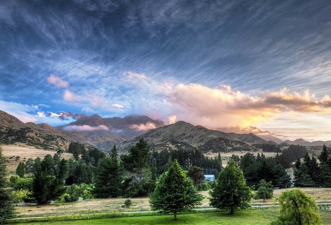 Upcot Station sunset with Inland Kaikoura Mountains behind, Upper Awatere valley, Marlborough, New Zealand