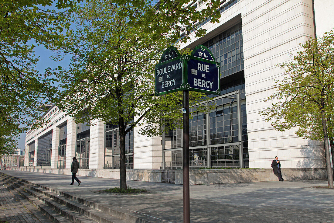 Ministry Of The Economy And Finance, Building Designed By The Architects Chemetov And Huidobro In 1982, Bercy, 12Th Arrondissement, Paris, France