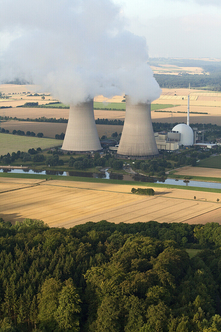 Luftbild von Atomkraftwerk Grohnde an der Weser, Niedersachsen, Deutschland