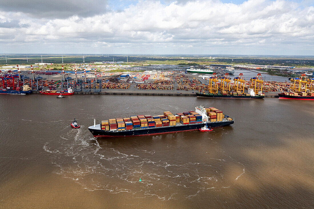 Containerschiff im Containerhafen, Bremerhaven, Deutschland