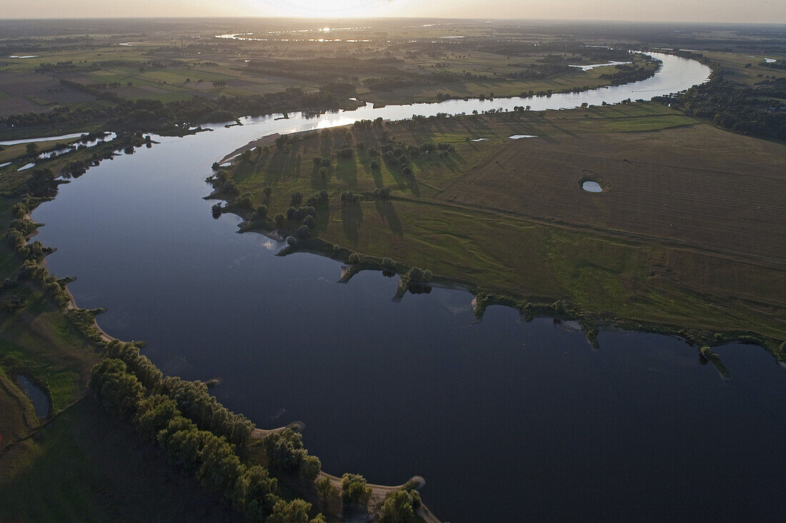 Aerial view of the River Elbe, meandering, near Schnackenburg, Lower Saxony, Germany