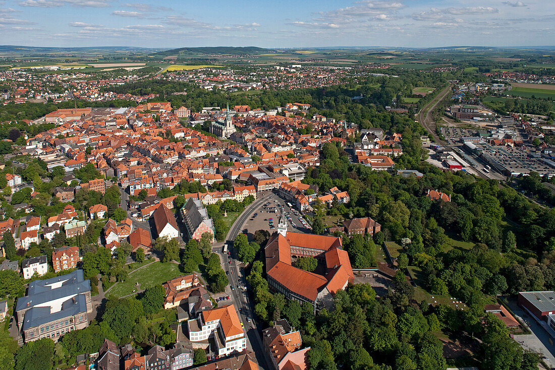 Luftaufnahme der Altstadt und Schloss, Wolfenbüttel, Niedersachsen, Deutschland