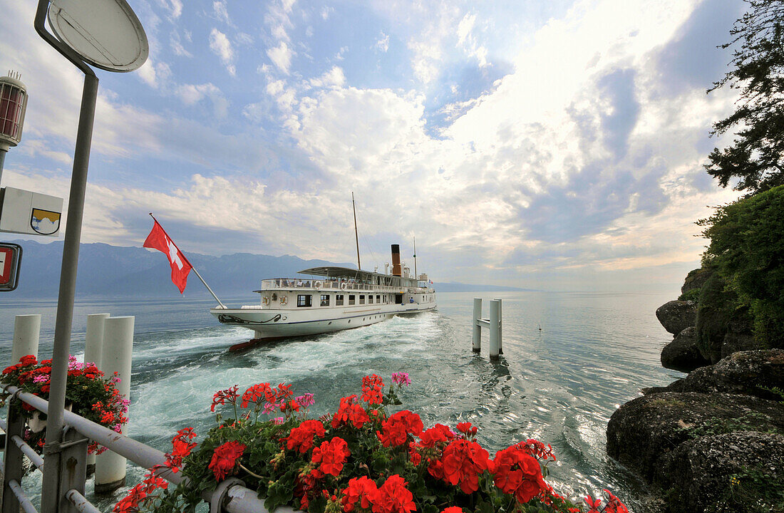 Excursion boat on Lake Geneva, Rivaz, Lavaux, Vaud, Switzerland