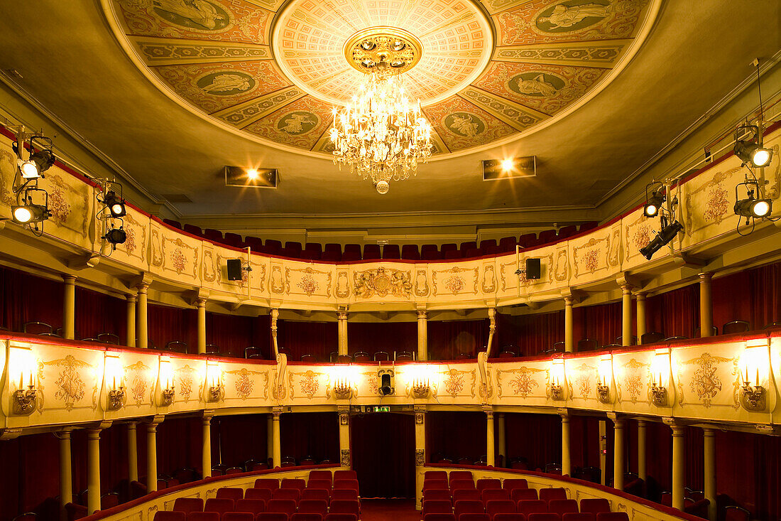 Hoftheater des Schlosses in Celle, eines der ältesten erhaltenen Theater dieser Art und eines der wenigen Barocktheater in Norddeutschland, Celle, Lüneburger Heide, Niedersachsen, Deutschland, Europa