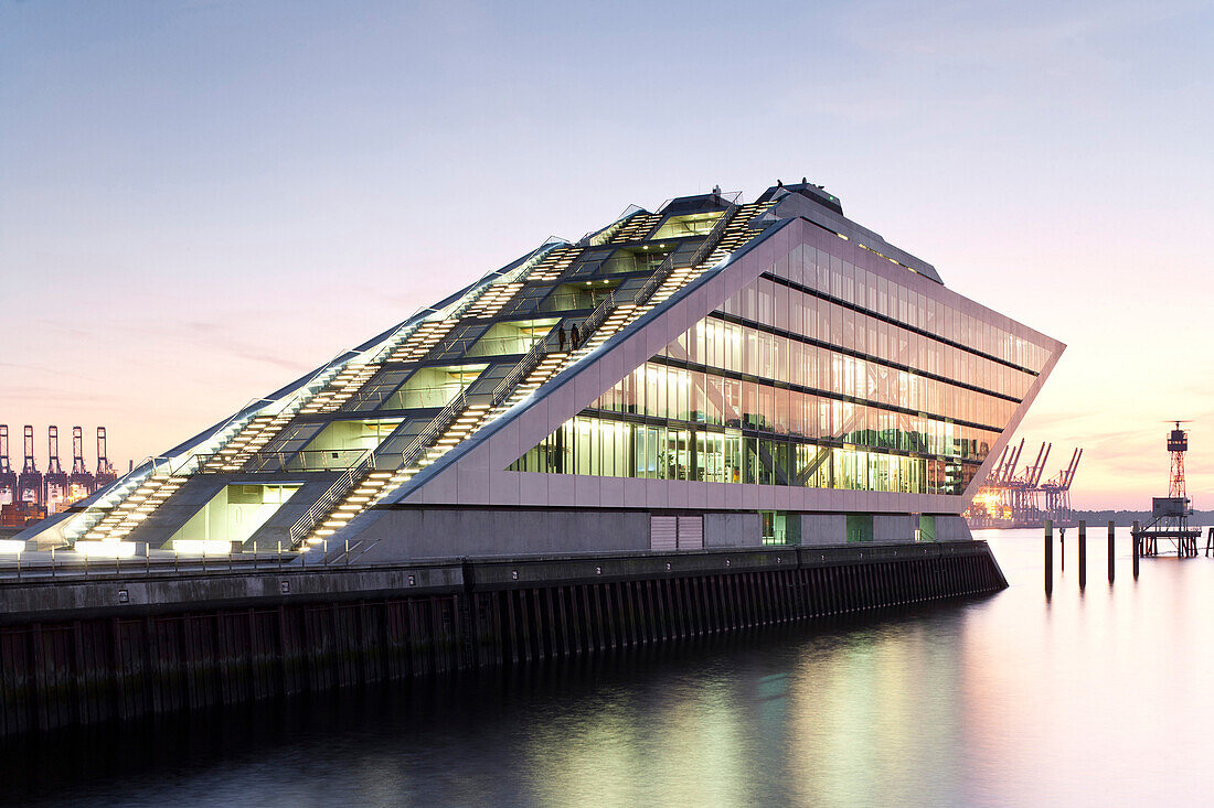 Modern architecture Dockland, Hamburg Harbour, architect Hadi Teherani, Hanseatic city of Hamburg,  Germany, Europe