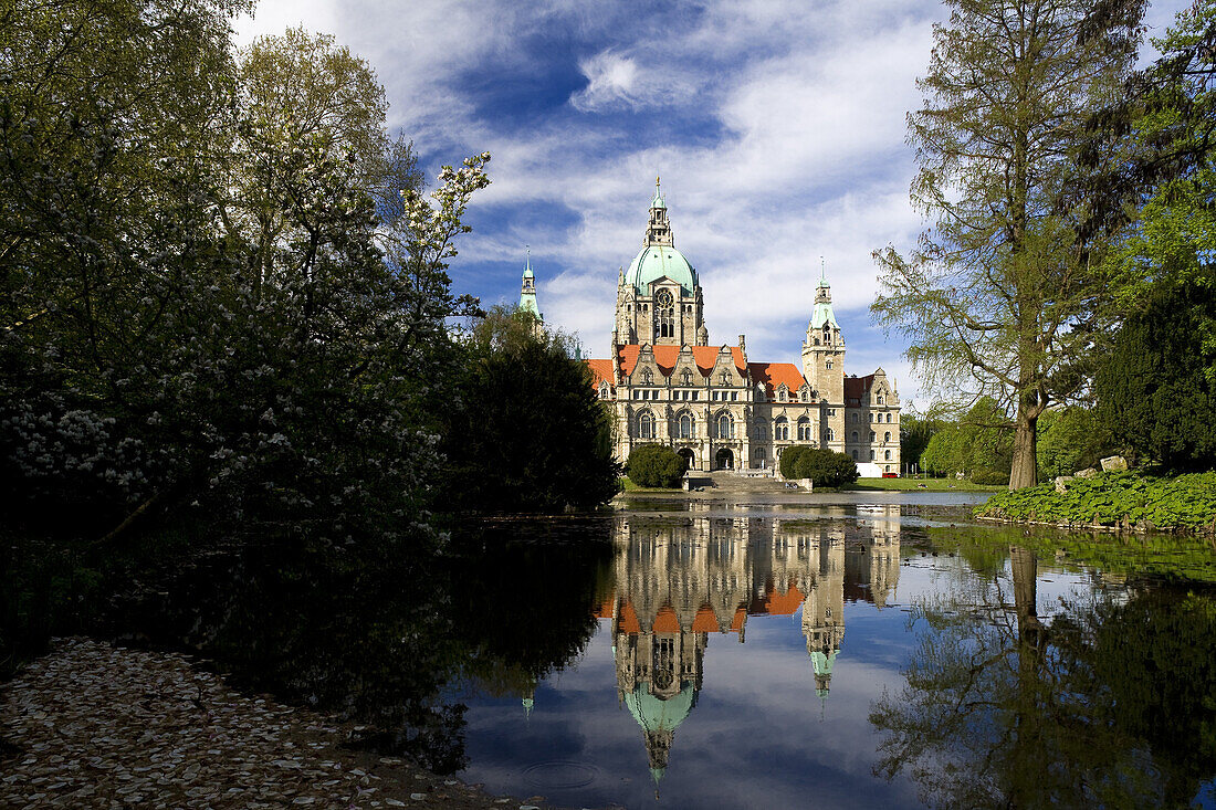 Blick auf den Maschteich und das Neue Rathaus, Hannover, Niedersachsen, Deutschland, Europa