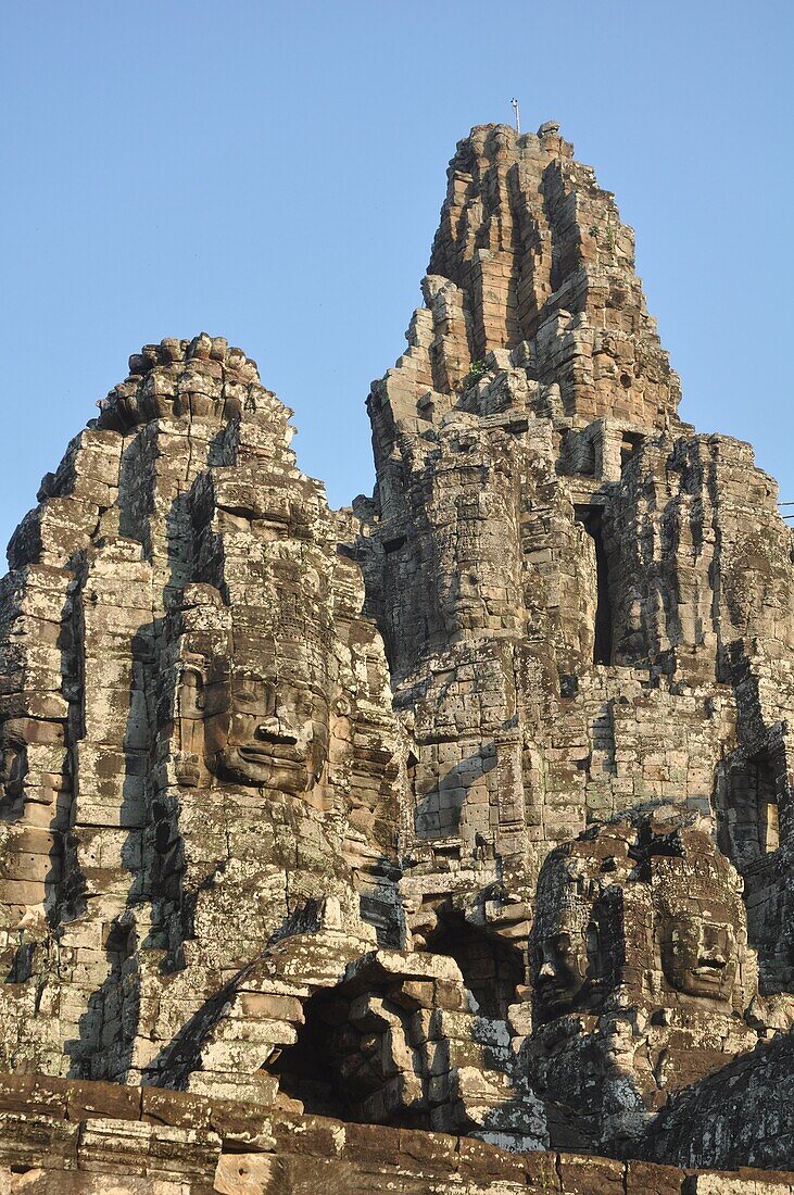 Angkor (Cambodia): statues at the Bayon