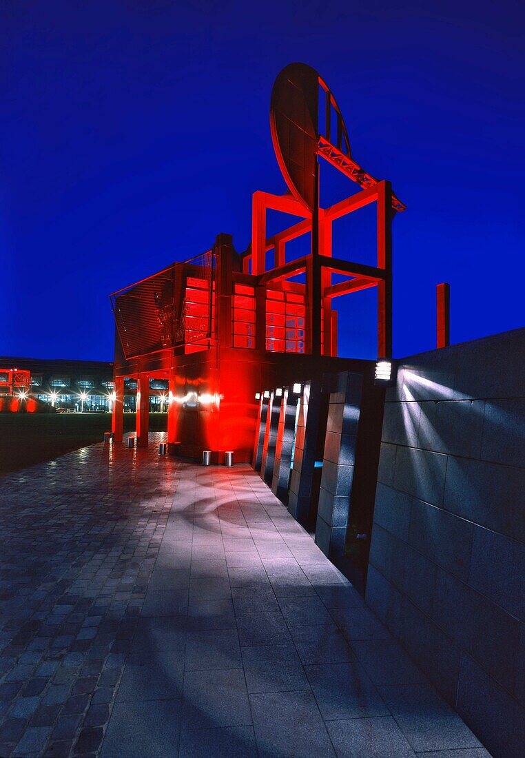 france, paris : parc de la villette la nuit