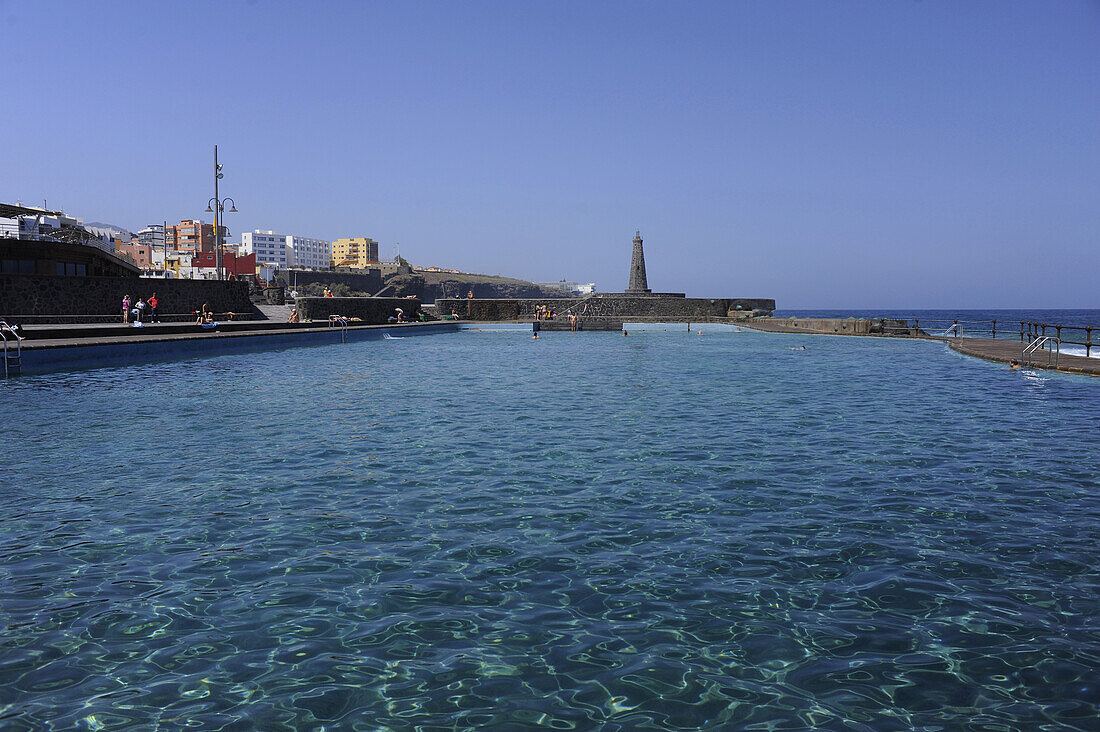 Naturbecken an der Küste von Bajamar, Nord Teneriffa, Kanaren, Spanien