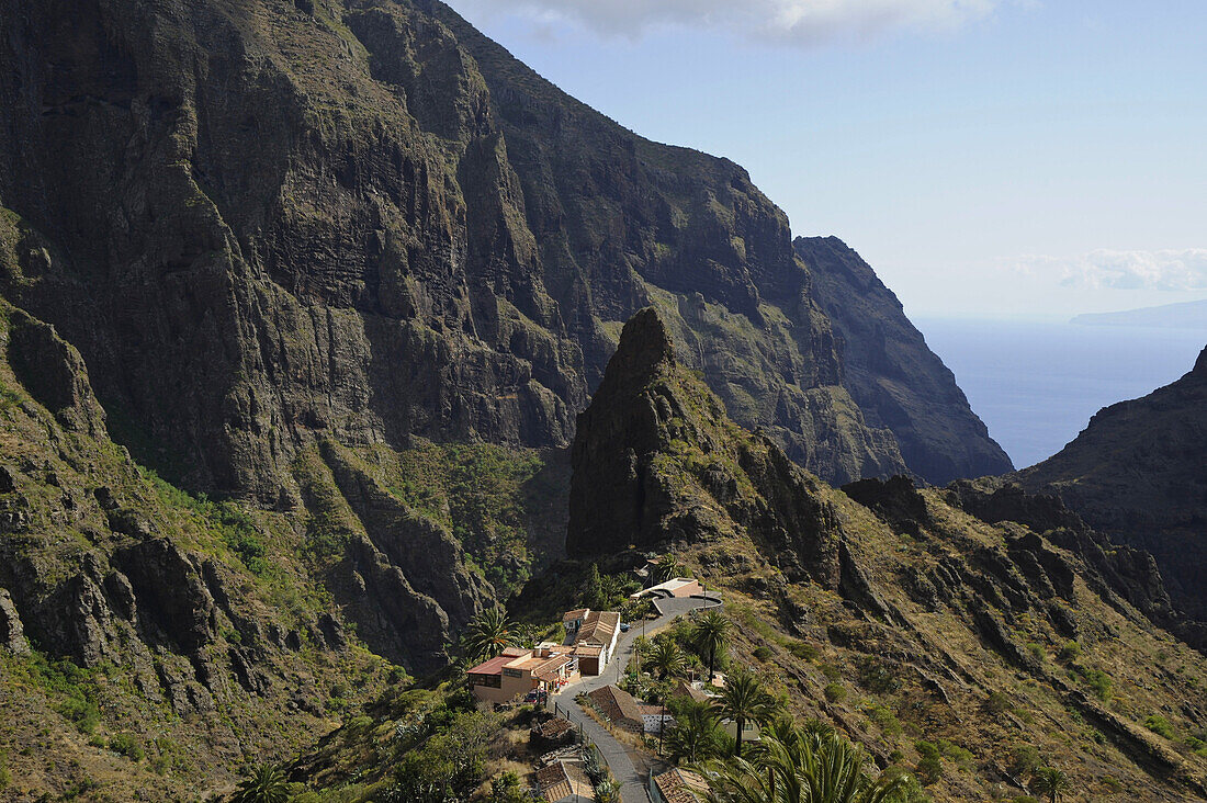 Berge über dem Dorf und der Schlucht von Masca, Nordwest Teneriffa, Spanien