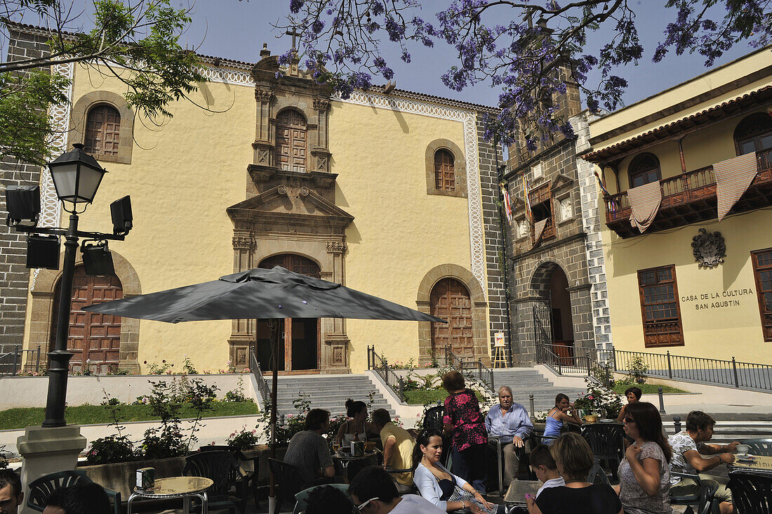 Coffee tables in front of the cloister San Agustin, La Orotava, Tenerife, Canary Islands, Spain