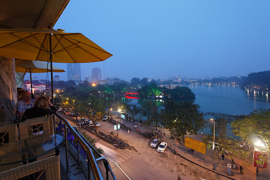 Restaurant near Hoan Kiem Lake, Hanoi, Bac Bo, Vietnam