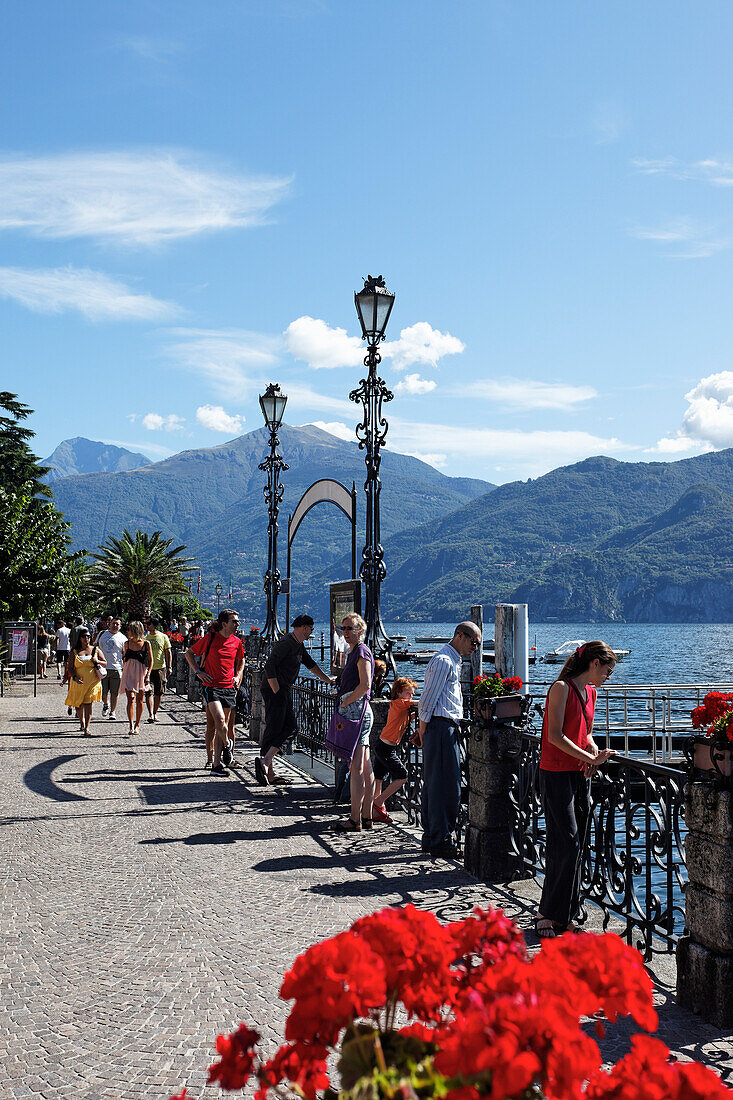 Uferpromenade, Menaggio, Comer See, Lombardei, Italien