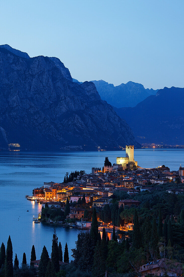 Panorama, Abendstimmung, Skaligerburg, Malcesine, Gardasee, Venetien, Italien