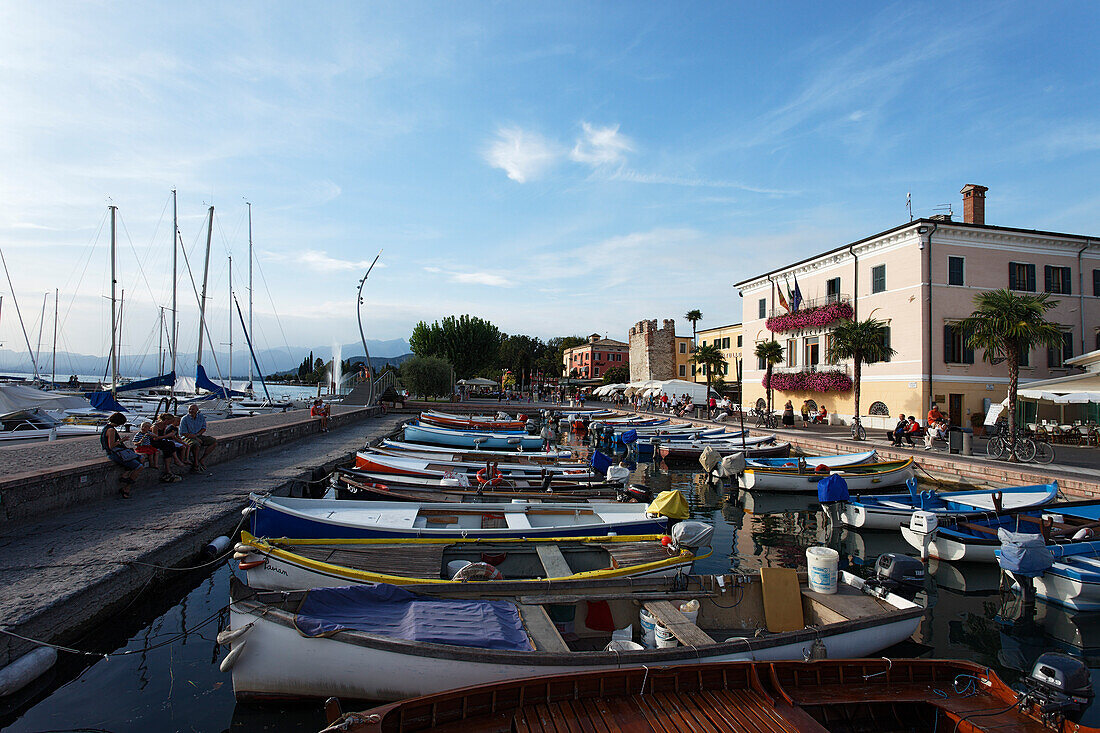 Turm, Bardolino, Gardasee, Venetien, Italien