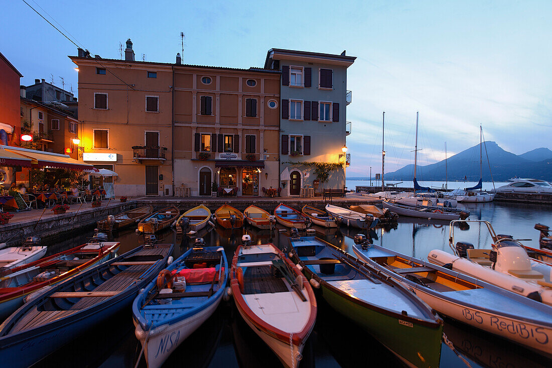 Boote, Hafen, Castelletto di Brenzone, Gardasee, Venetien, Italien