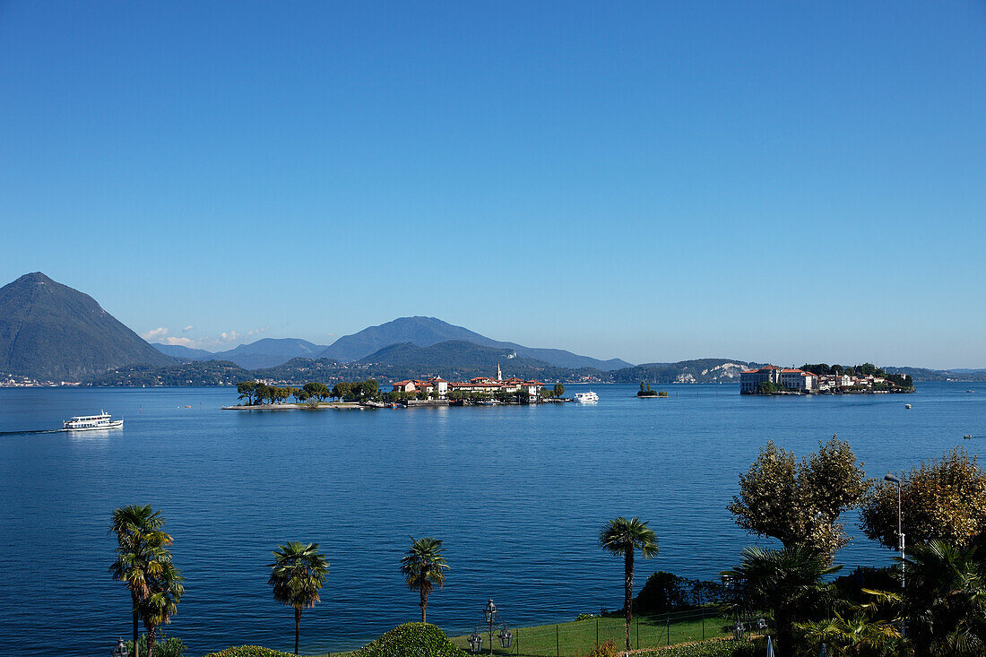 Ausflugsboote, Isola dei Pescatori, Isola Bella, Stresa, Lago Maggiore, Piemont, Italien