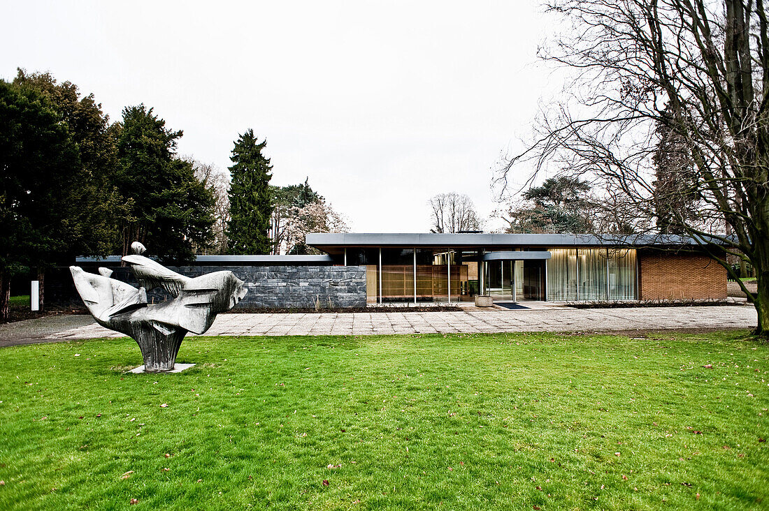 Exterior view of the official chancellor bungalow, built 1964, Bonn, Germany, Europe