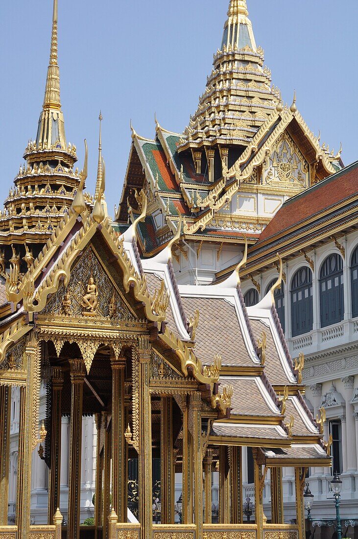 Bangkok (Thailand): Buddhist temples in the Royal Palace compound