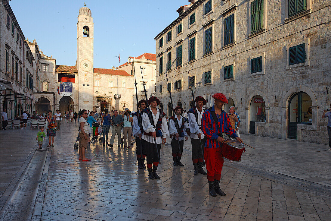 Changing of the guard, Stradun, Old Town, Dubrovnik, Dubrovnik-Neretva county, Dalmatia, Croatia