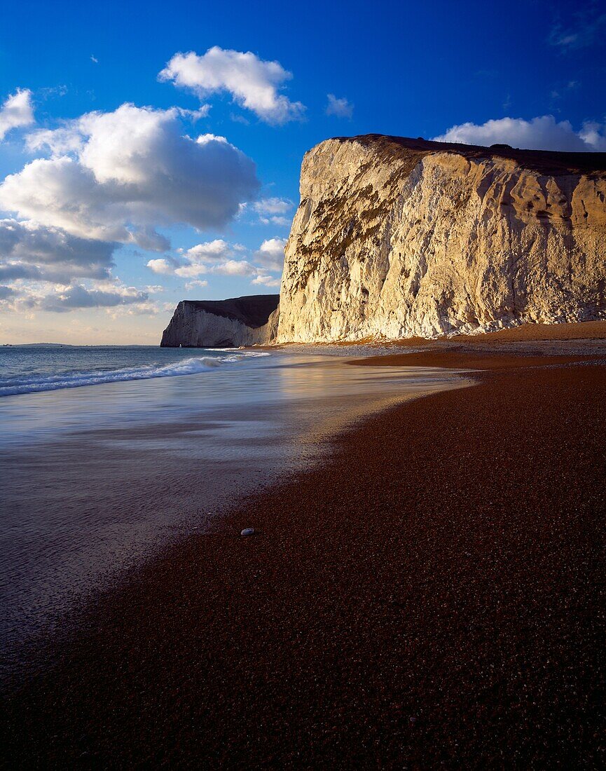 The cliffs of Bats Head and Swyre Head by Durdle Door on the Dorset Jurassic Coast, West Lulworth, Dorset, England, United Kingdom