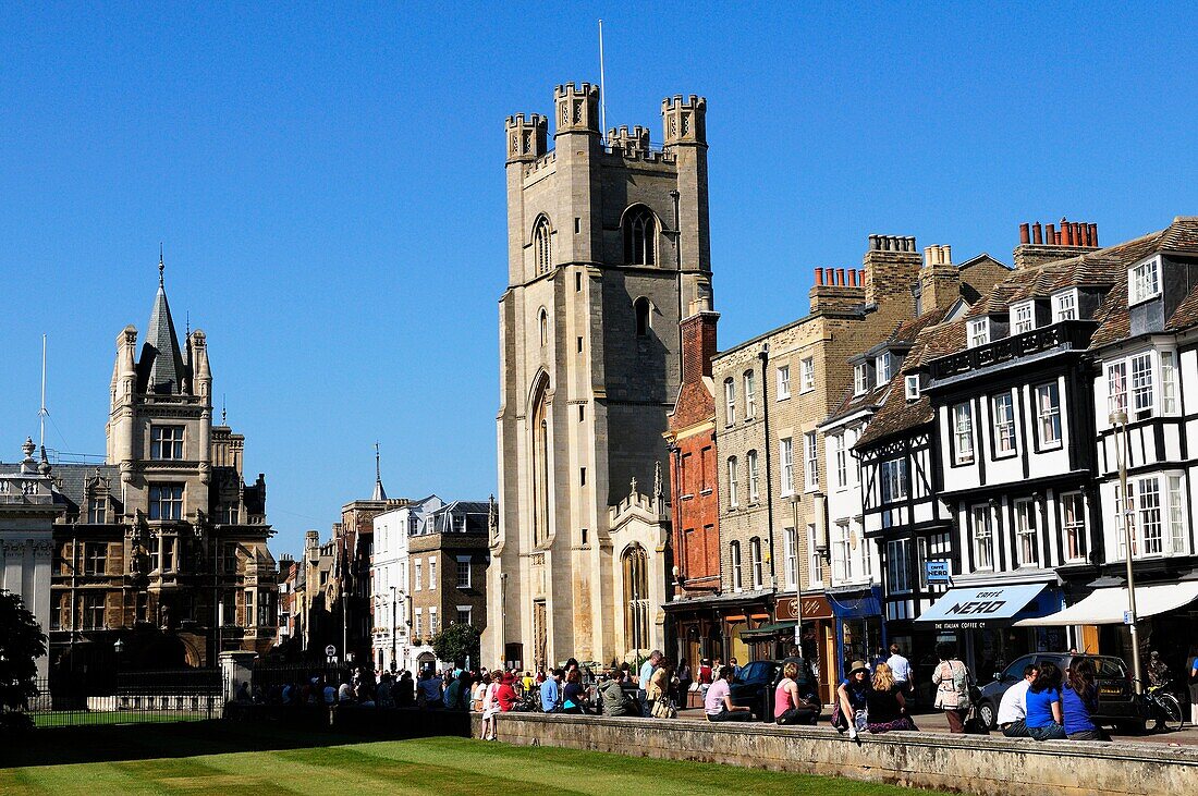 Kings Parade and Great St Marys Church, Cambridge, England, UK