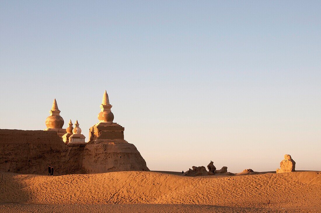 In October 2009, China's Inner Mongolia Autonomous Region EJINAQI, Tthe ruins of an ancient city